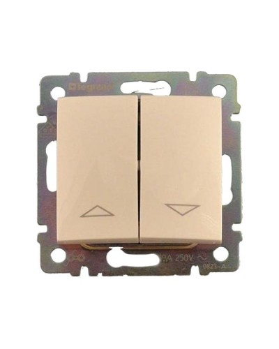 Выключатель управления жалюзи/рольставни Legrand серии Valena. Цвет Слоновая кость.