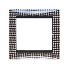 Рамка Legrand 1 пост серии Valena. Цвет Гусиные лапки.