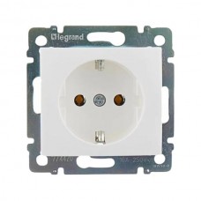 Розетка Legrand 2К+З с заземлением, шторками и автоматическими клеммами серии Valena. Цвет Белый.