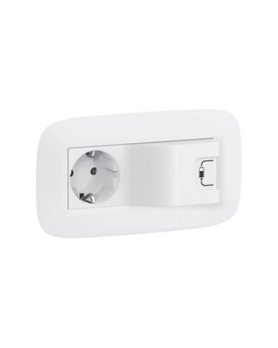 Комбинированная розетка Legrand 2К+З - 16А - 250В/USB серии Valena-Life/Allure. Цвет Белый.