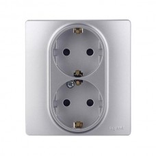 Розетка Legrand 16 А, с защитной шторкой, с заземлением серии Etika. Цвет Алюминий.
