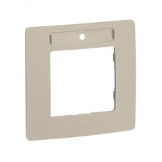 Рамка Legrand с держателем для маркировки - 1 пост серии Etika. Цвет Слоновая кость.