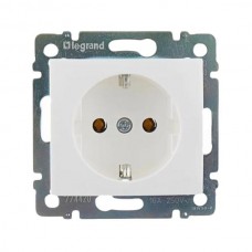 Розетка Legrand 2К+З серии Valena. Цвет Белый. Артикул 774420