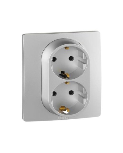 Розетка Legrand 16 А, с заземлением серии Etika. Цвет Алюминий.