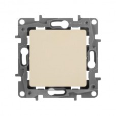 Выключатель без фиксации Legrand (кнопка) с Н.О./Н.З. контактом - 6 A - 250 В~ серии Etika. Цвет Слоновая кость.