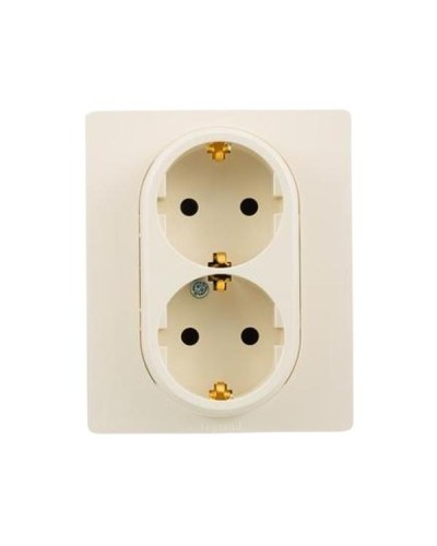 Розетка Legrand 2 x 2К+З со шторками - немецкий стандарт - автоматические зажимы - 16 А - 250 В~ серии Etika. Цвет Слоновая кость.
